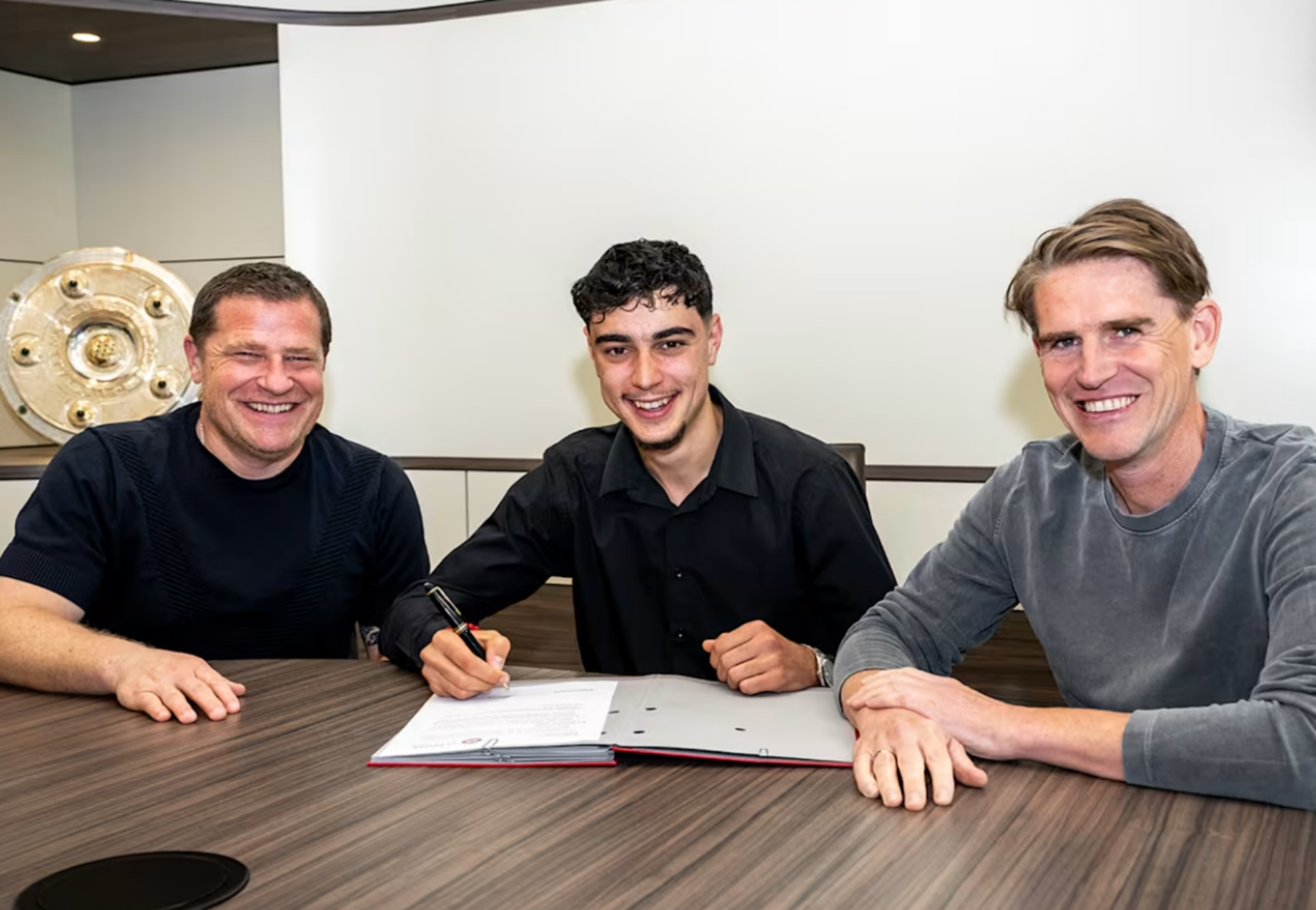 Υπέροχη κίνηση: Ο Πάβλοβιτς έχασε το Euro και η Μπάγερν του ανανέωσε το συμβόλαιο!