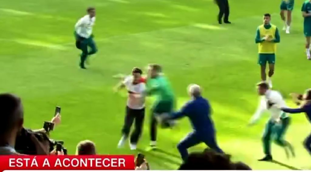 Εισβολείς στην προπόνηση της Πορτογαλίας, διασώστης του Κριστιάνο ο Σα! (vid)