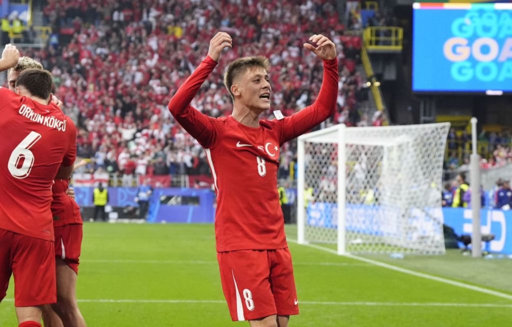 Λαμπάδα στο… (golden) boy της η Τουρκία! (vid)