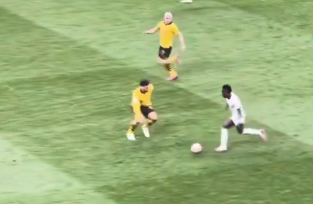 Η τέλεια λήψη του μαγικού σόλο του Βινίσιους στον τελικό του Champions League (vid)