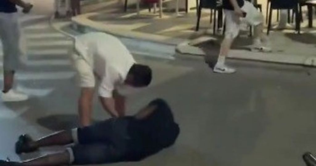 Έγινε «στουπί» ο Μπαλοτέλι – Έριχνε… ζεμπεκιές στο κέντρο της Ιταλίας! (vid)