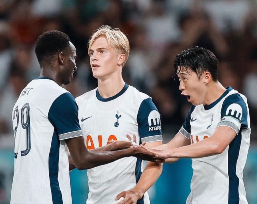 Δήλωση σοκ από το αστέρι της Τότεναμ: «Πάμε να πάρουμε την Premier League και όχι… μόνο»
