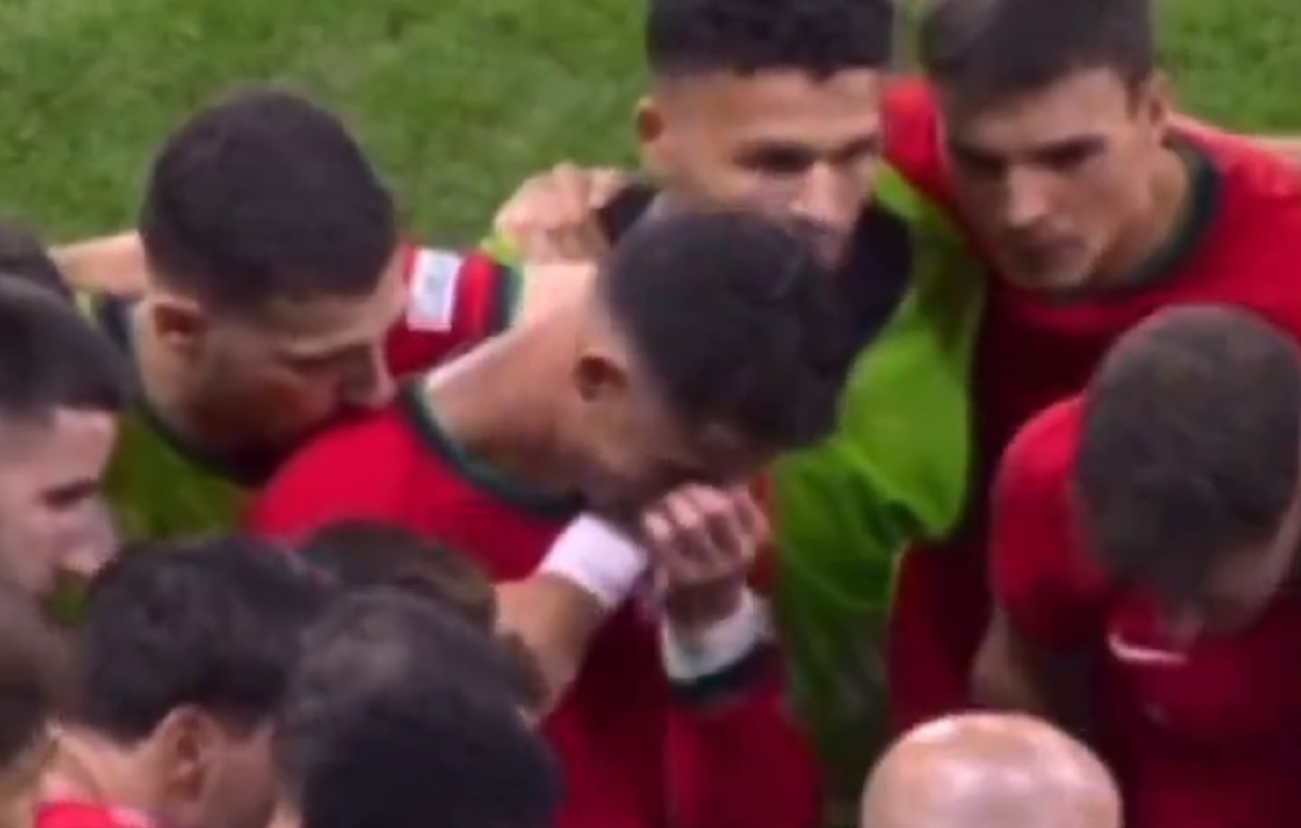 Ο πραγματικός λόγος που προκάλεσε το κλάμα του Κριστιάνο μετά το χαμένο πέναλτι (vid)