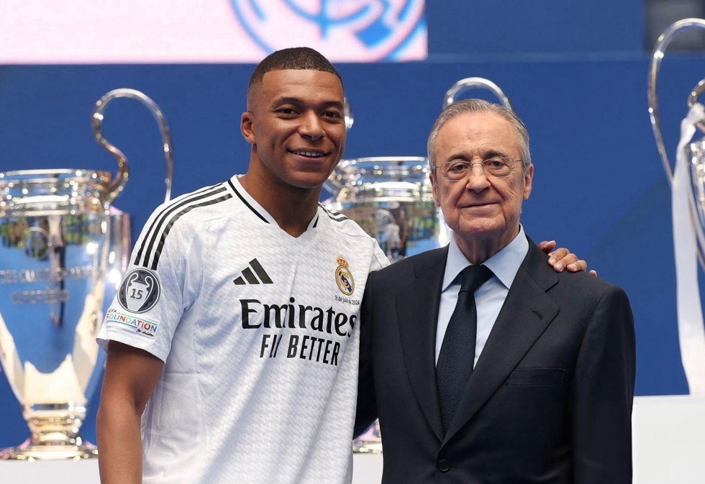 Ο Μπαπέ τους χάζεψε στο Μπερναμπέου – Κλωτσούσε μπάλες και οι οπαδοί… ΤΡΕΛΑΘΗΚΑΝ (vid)