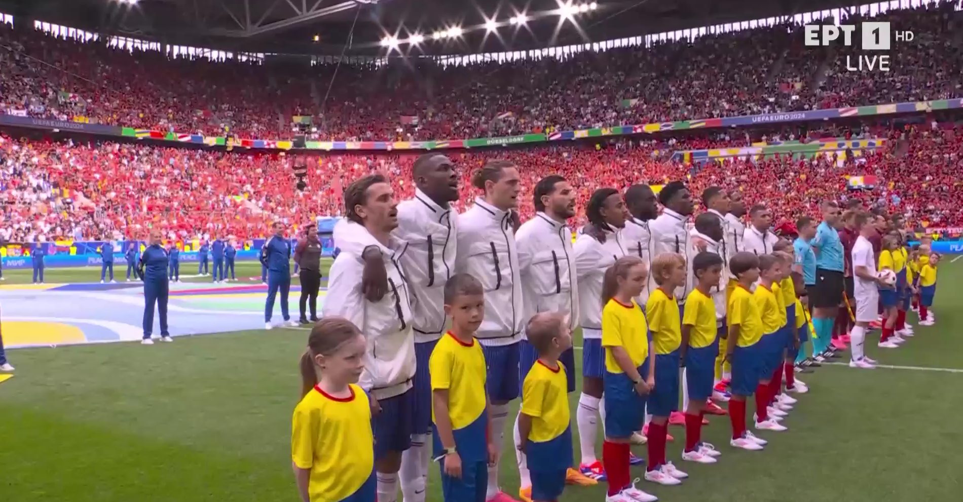 Δεν σεβάστηκαν τίποτα οι Βέλγοι: Άγριο «κράξιμο» στον εθνικό ύμνο της Γαλλίας! (vid)