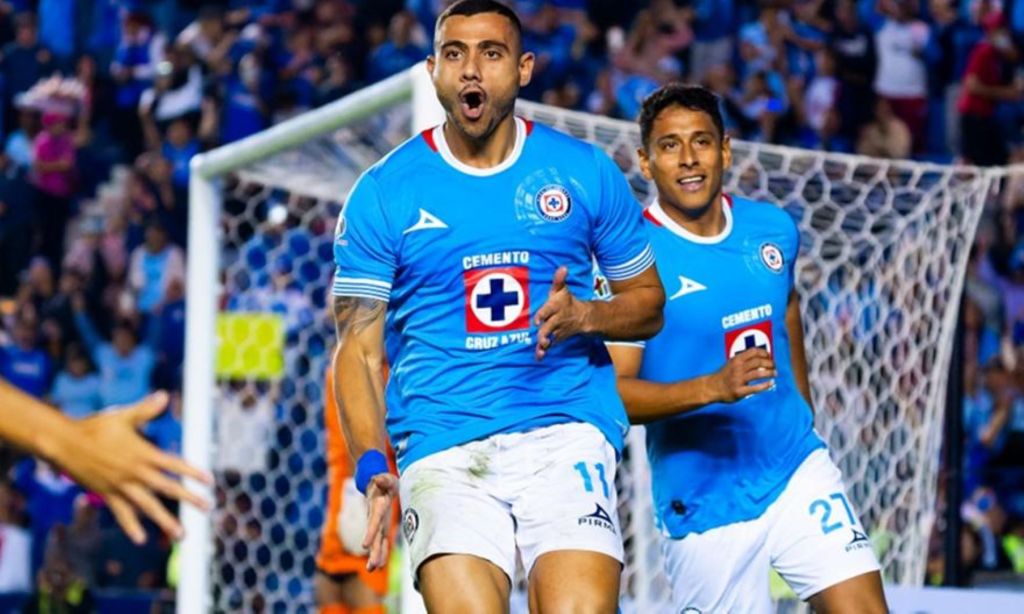 Έσπασε το ρόδι ο Γιακουμάκης – Οι δύο πρώτες γκολάρες του στο Μεξικό (vids)