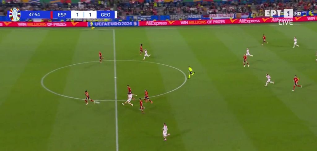 Η μπάλα «έφτυσε» τον Κβαρατσκέλια και δεν του χάρισε το γκολ της καριέρας του! (vid)