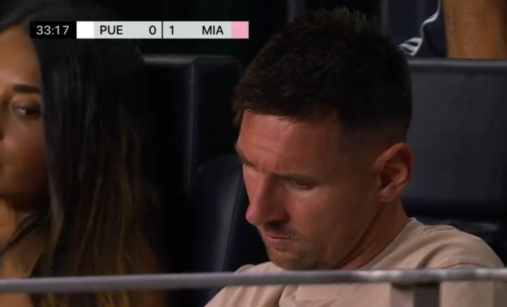 Ούτε ο Μέσι δεν γλιτώνει, η Αντονέλα τσέκαρε στα κλεφτά το κινητό του! (vid)