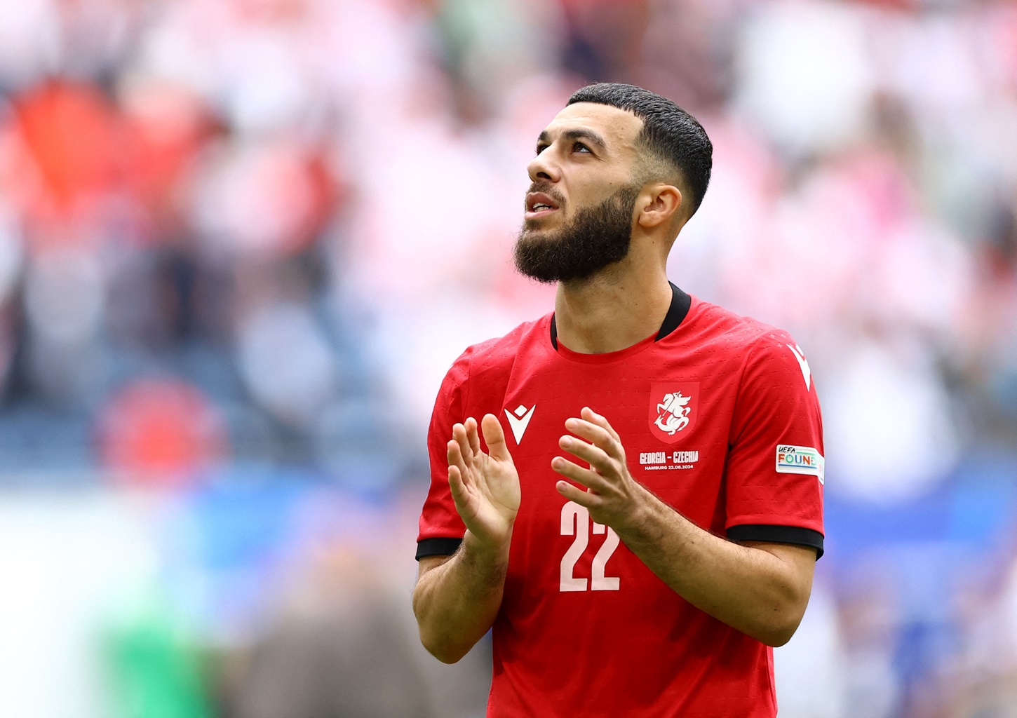 Πιστός στη (μικρή) ομάδα του ο Μικαουτάτζε παρά τις «σειρήνες»!