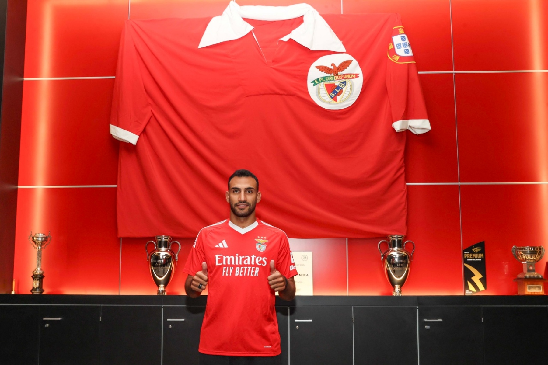 Επίσημο: Ανακοινώθηκε από την Μπενφίκα ο Παυλίδης! (vid)