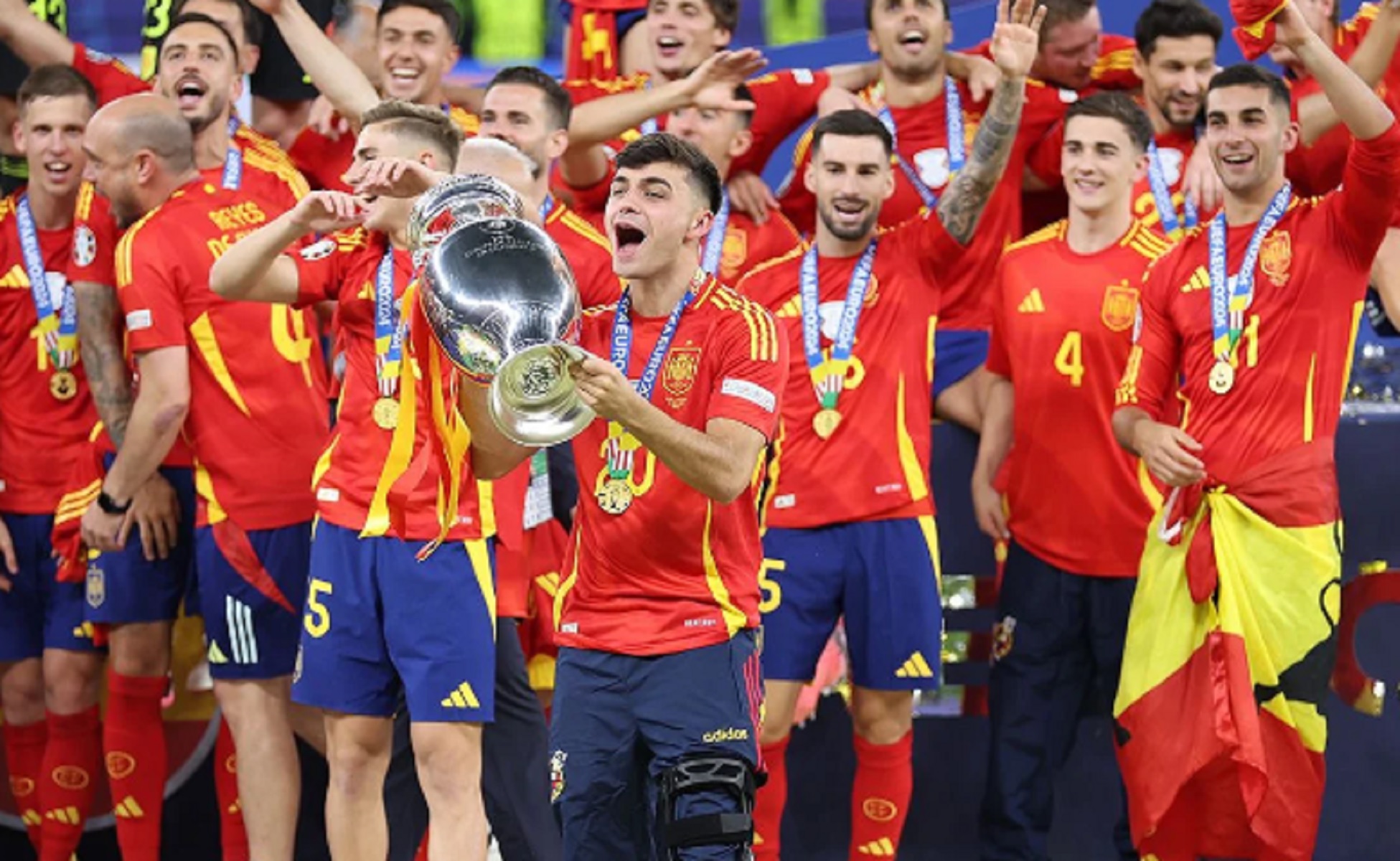 Πέδρι: «Τώρα θέλω Mundial με Ισπανία και Champions League με Μπαρτσελόνα»