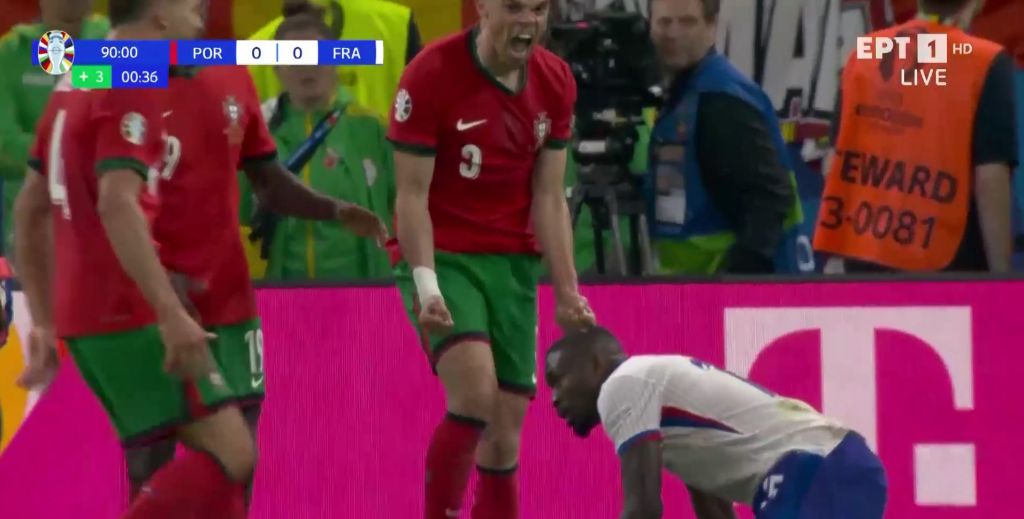 Μαθήματα άμυνας από τον Πέπε: Αν και 41 ετών «έσβησε» για… πλάκα τον Τουράμ! (vid)