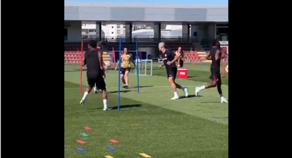 Σκληρές προπονήσεις στην Μπαρτσελόνα από τον Φλικ: Τους έχει βγάλει ήδη τον… αδόξαστο! (vid)