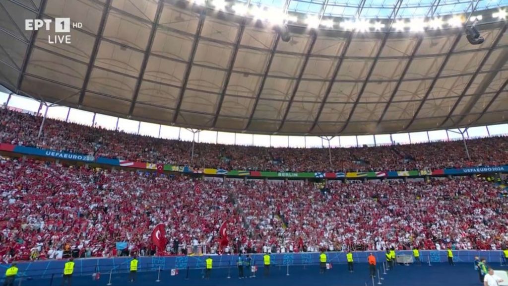 Ολλανδία – Τουρκία: Γέμισαν το γήπεδο οι Τούρκοι! (vid)