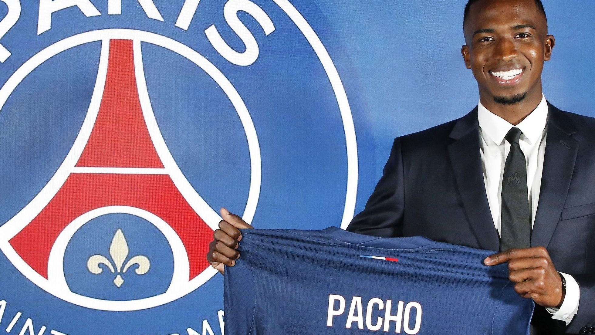 ΕΠΙΣΗΜΟ: Η Παρί ανακοίνωσε την απόκτηση του Πάτσο! (vid)