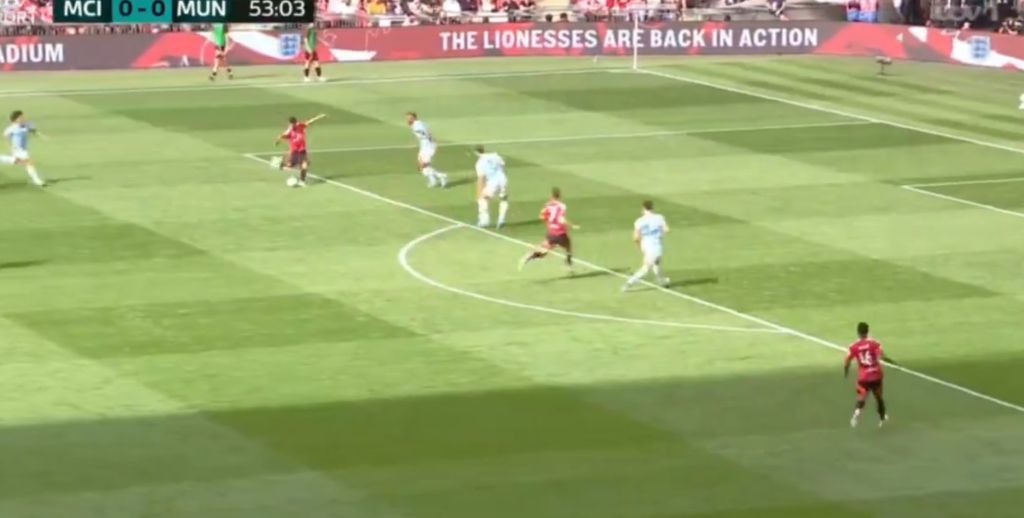 Ο Φερνάντες πέτυχε το γκολ της χρονιάς αλλά ακυρώθηκε ως οφσάιντ! (vid)