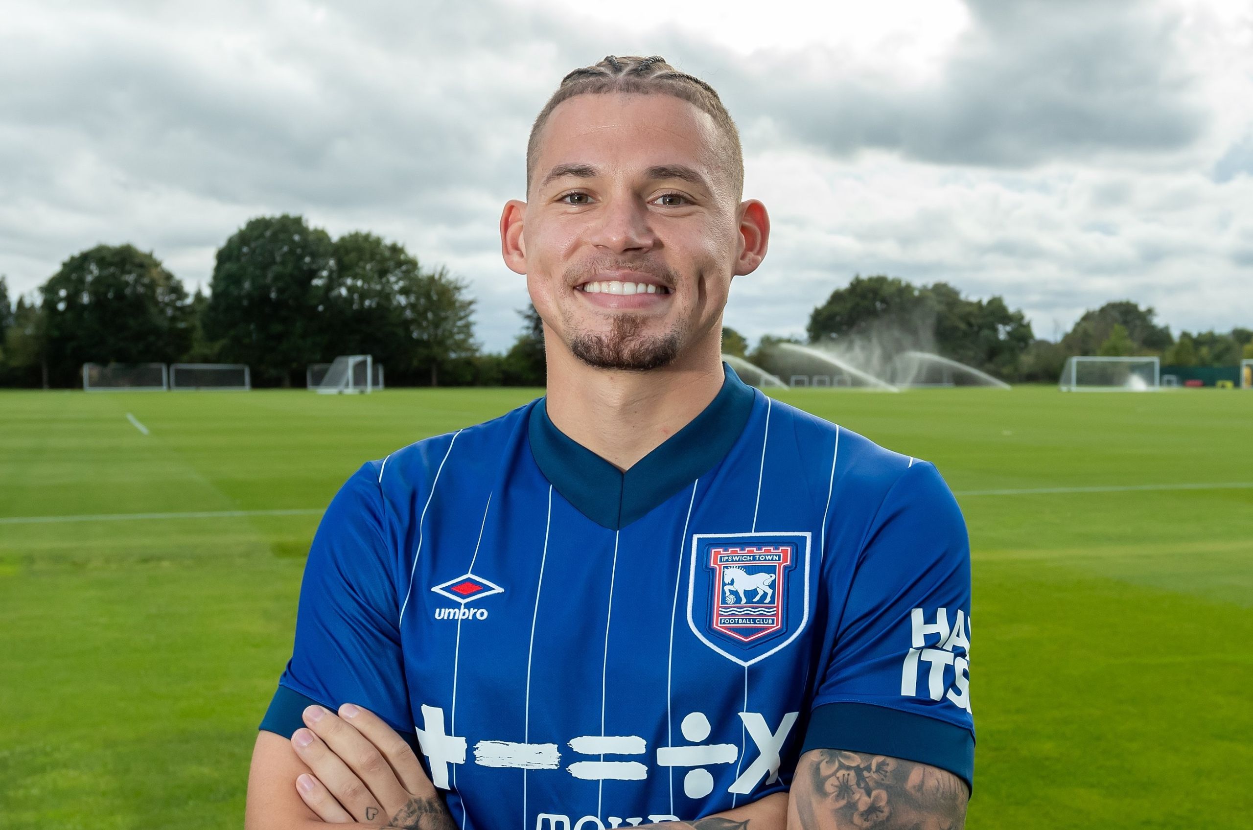 Επίσημο: Μετά τον Εντ Σίραν, ήρθε ο Κάλβιν Φίλιπς στην Ίπσουιτς (vid)