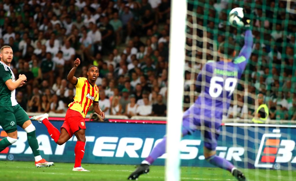 Ψάχνει το γκολ σαν λυσσασμένη η Λανς, κράτησε ο Παναθηναϊκός με Ντραγκόφσκι (vids)