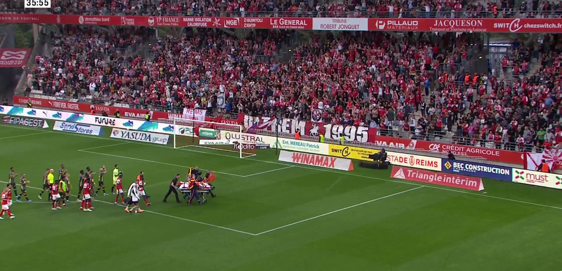 Σκηνές σοκ με παίκτη της Λιλ – Έχασε τις αισθήσεις του, ανατριχιαστικές στιγμές… (vid)