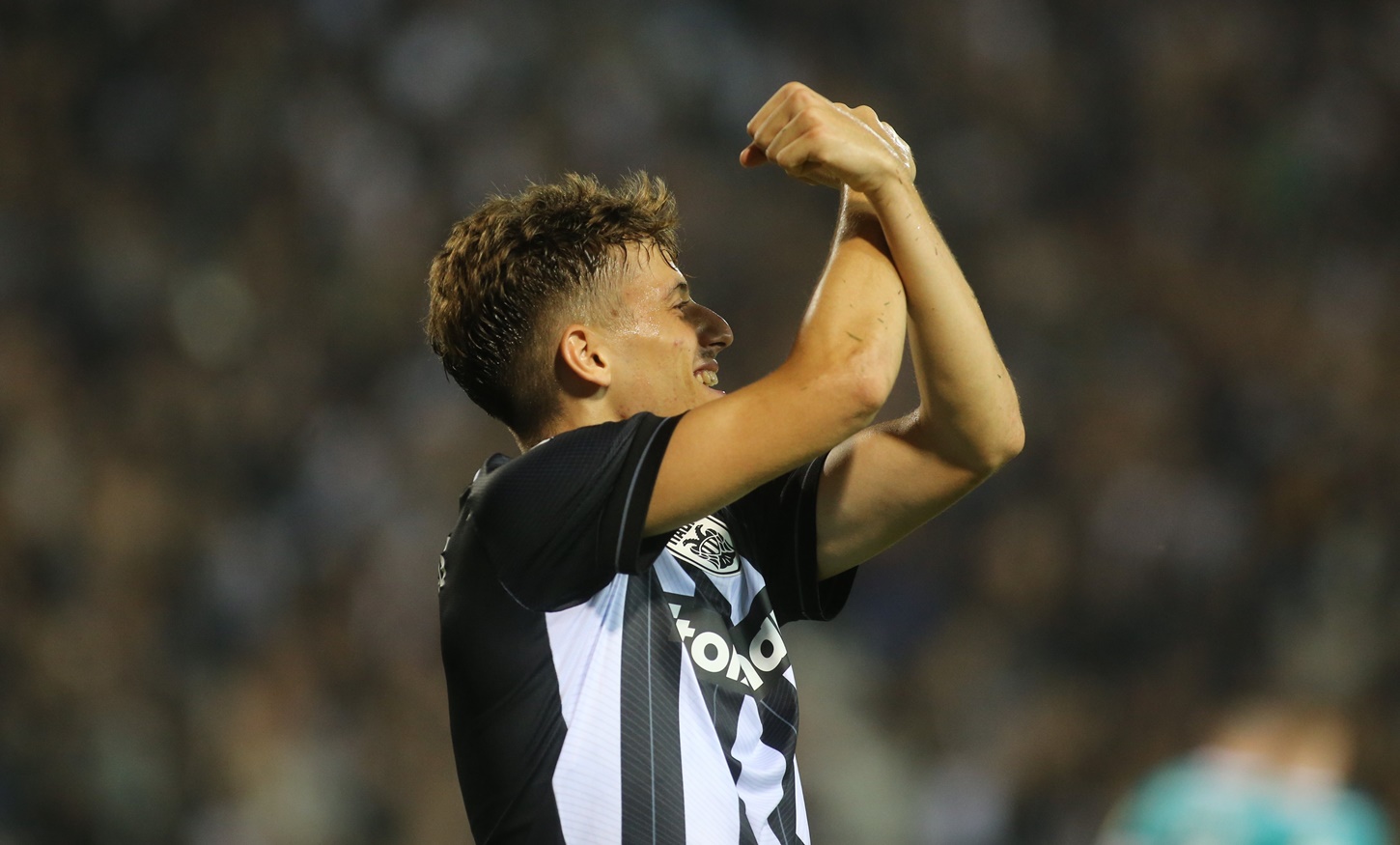 Και «Ντέλια» έχει το μενού, 3-0 ο ΠΑΟΚ! (vid)