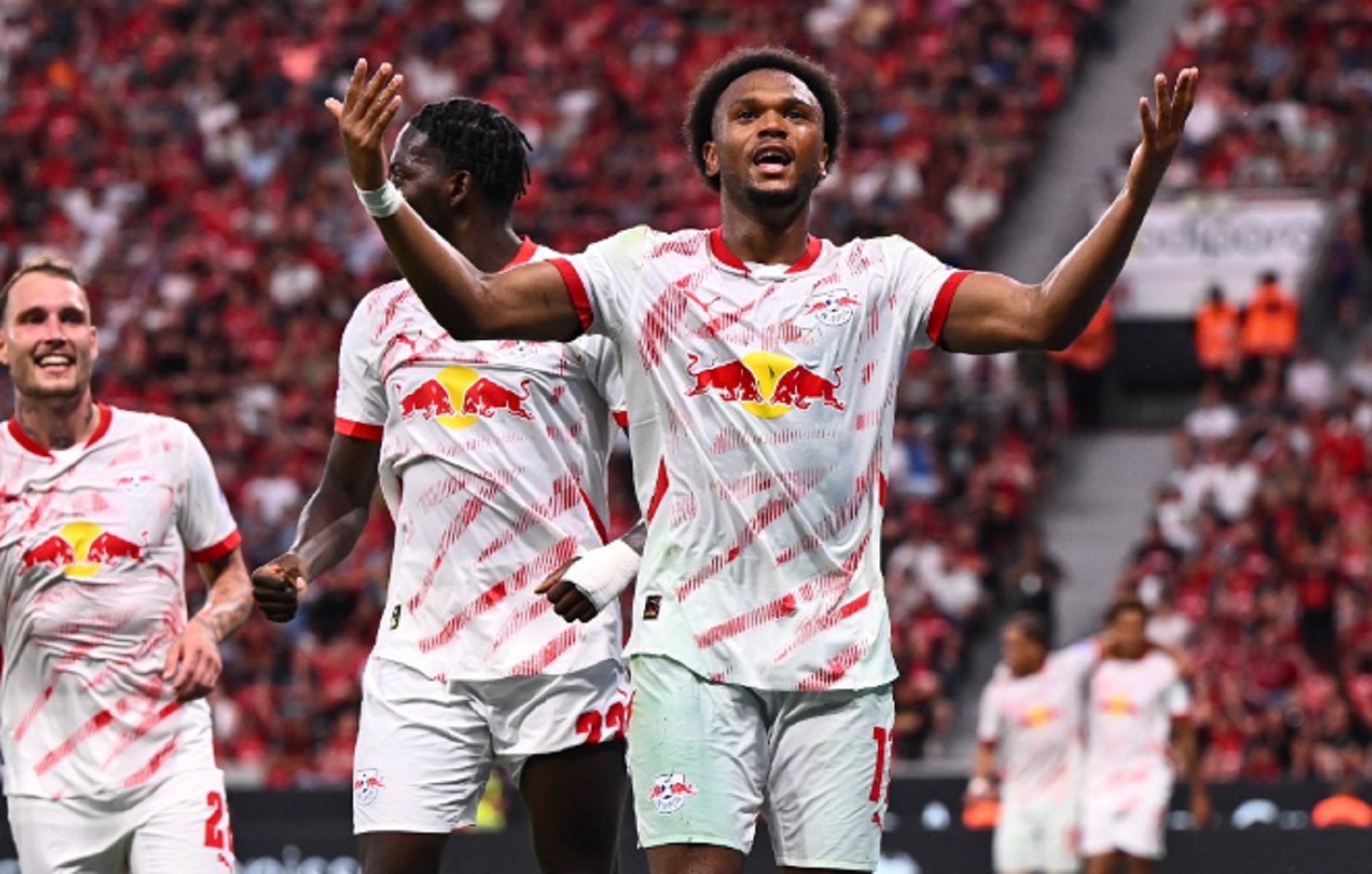 Ο «κλεφτοπόλεμος» της Λειψίας έβαλε τέλος στο αήττητο της Λεβερκούζεν (vid)