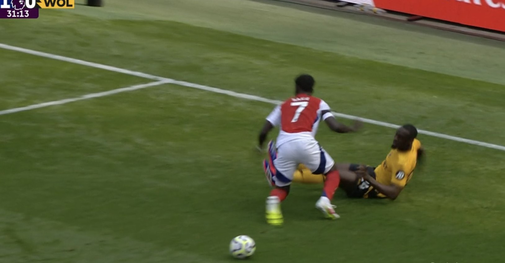 «Κοιμήθηκαν» VAR και διαιτητής – Φρικτά παράπονα της Άρσεναλ για… πέναλτι (vid)