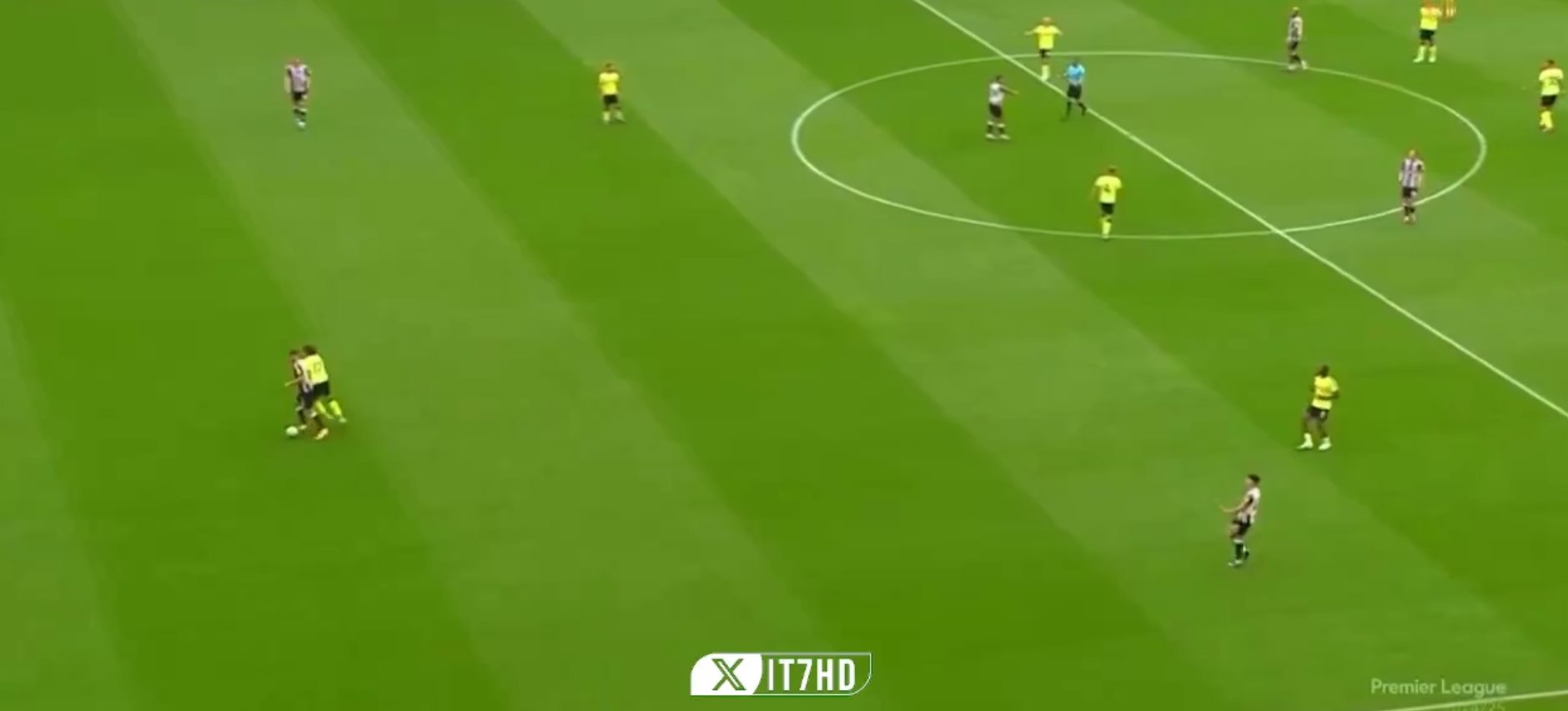 «Χάλασε» για τα καλά η Premier League: Έδωσαν την πιο soft κόκκινη στον Σερ! (vid)