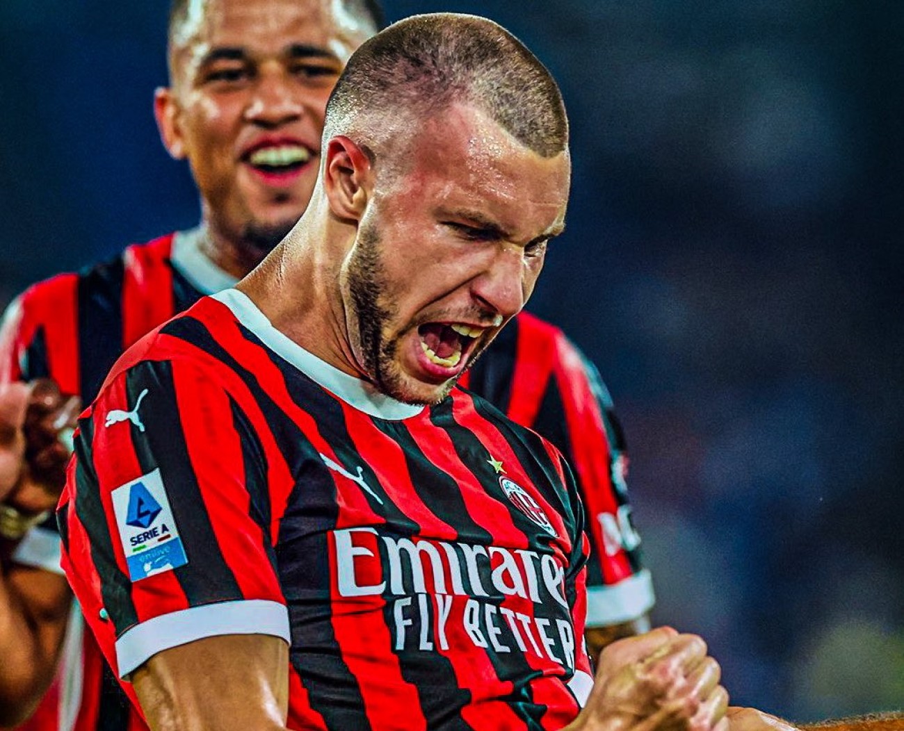 Ο νέος ηγέτης της Μίλαν – Έσωσε την μπάλα στην γραμμή και μετά σκόραρε! (vid)