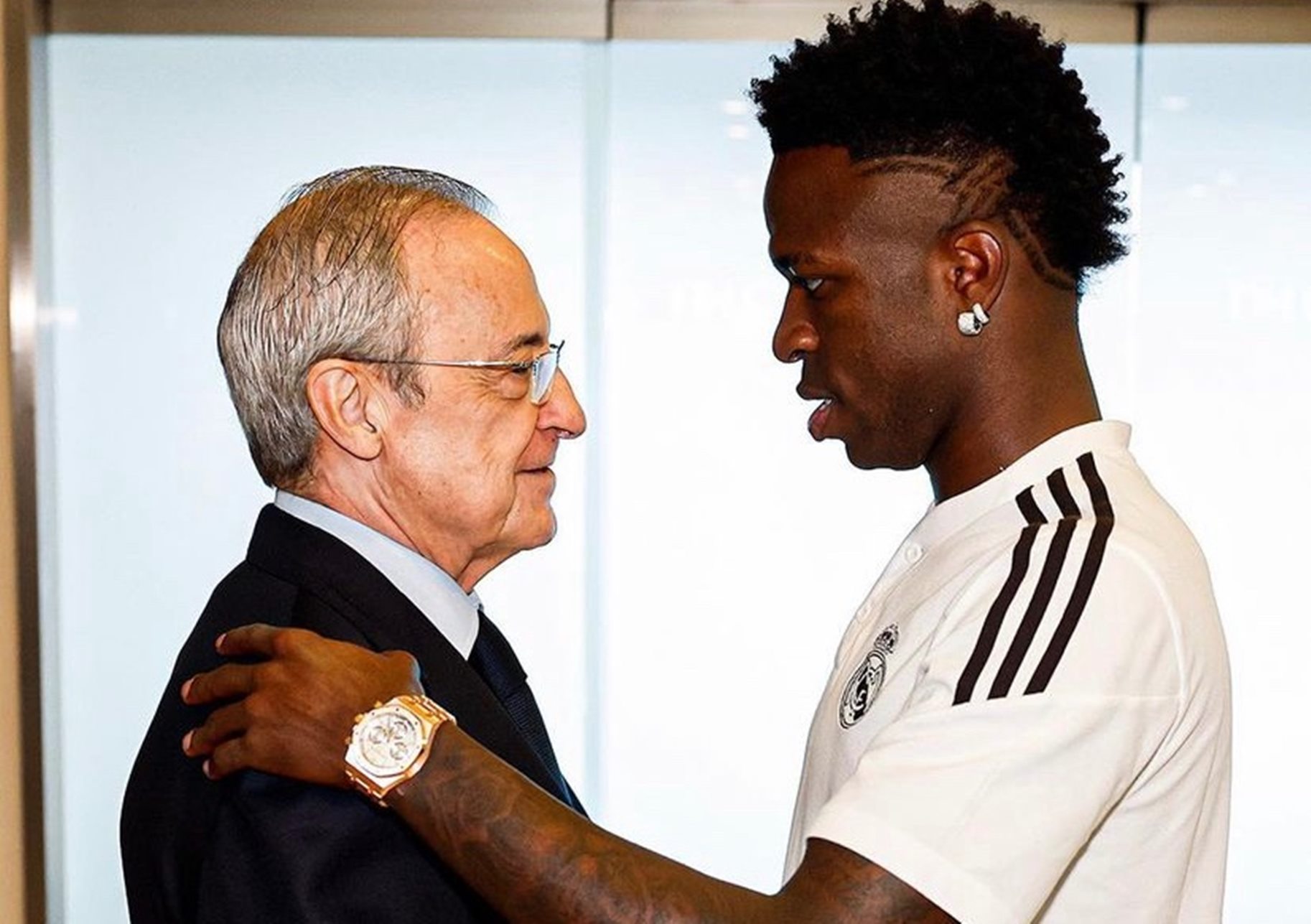 Ξέσπασε ο Πέρεθ: «Αν δεν ψήφιζαν Αλβανία και Ουγκάντα, ο Βινίσιους θα είχε την Χρυσή Μπάλα»