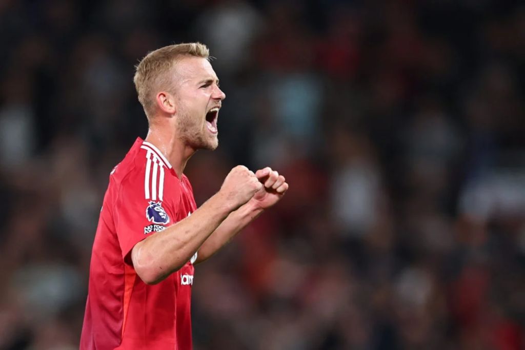 «Ο Τούχελ έστειλε τον Ντε Λιχτ στη Γιουνάιτεντ»!