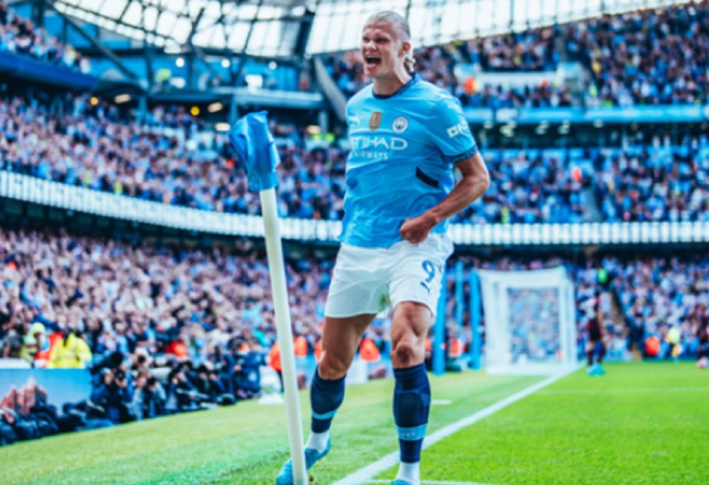 H πρώτη κούπα της φετινής Premier League στα χέρια του Έρλινγκ Χάαλαντ