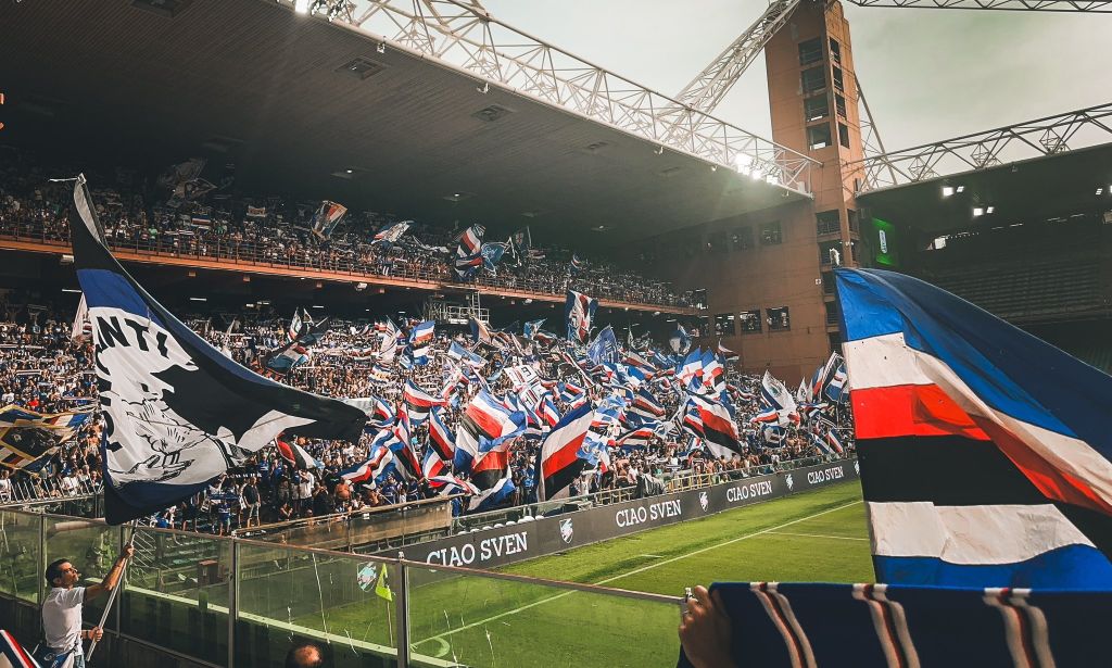 Παρέδωσαν μαθήματα οι οπαδοί της Σαμπντόρια παρότι η ομάδα τους παραπαίει στη Serie B! (vid)