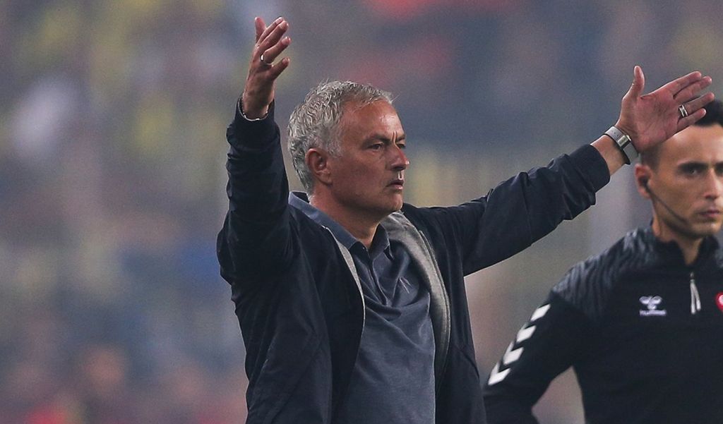 Τριάρα στη Φενέρ του Μουρίνιο η Γαλατάσαράι πριν τον ΠΑΟΚ! (vid)