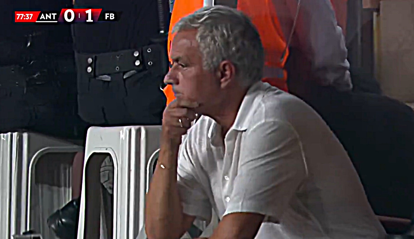 Άλλα επίπεδα… διαμαρτυρίας ο Μουρίνιο, το έχει τερματίσει ο αθεόφοβος! (vid)