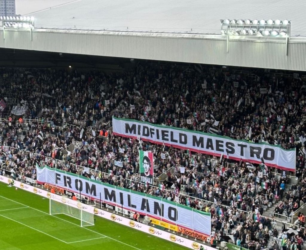 Χαμός στην επιστροφή του Τονάλι – Η αγάπη της Νιούκαστλ… φέρνει ανατριχίλα (pics)