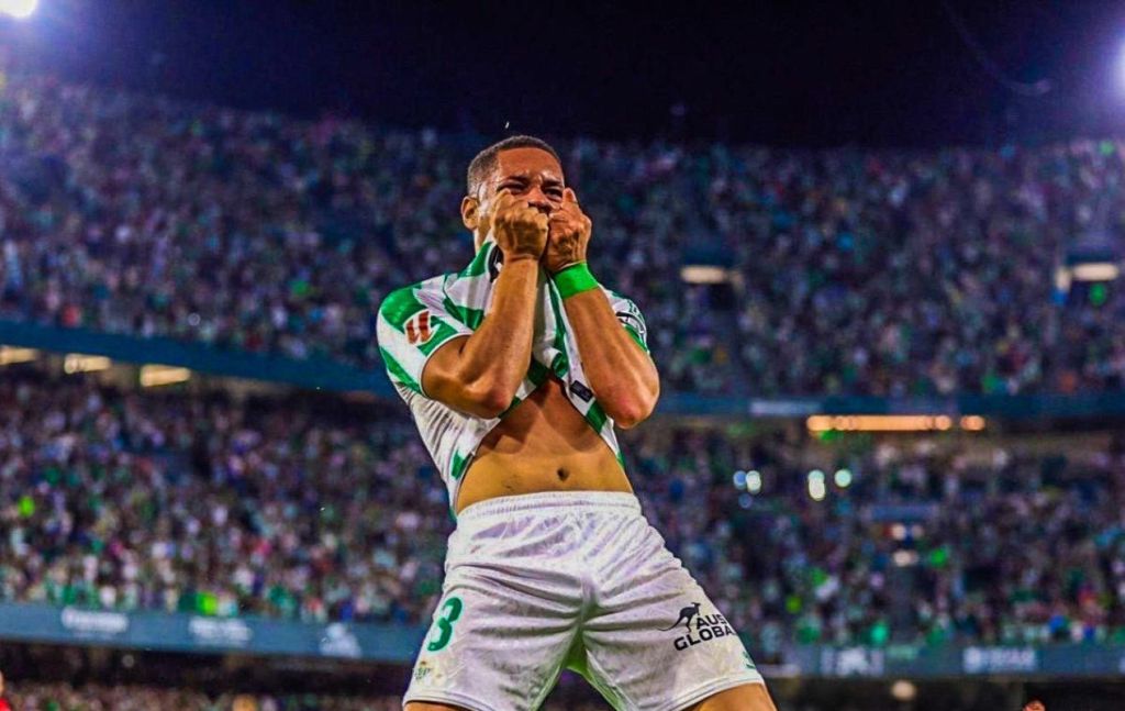 Έτσι απάντησε στην Μπαρτσελόνα – Ο «αποτυχημένος» σκόραρε και φίλησε το έμβλημα (vid)