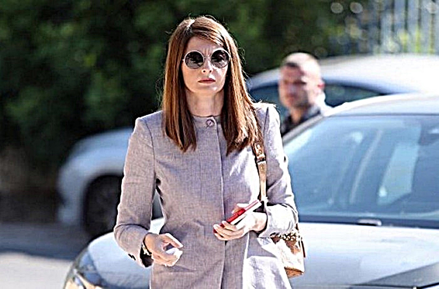 Απειλές οπαδών της Ρόμα στη Σουλούκου – Υπό την προστασία της Αστυνομίας εκείνη και τα παιδιά της!