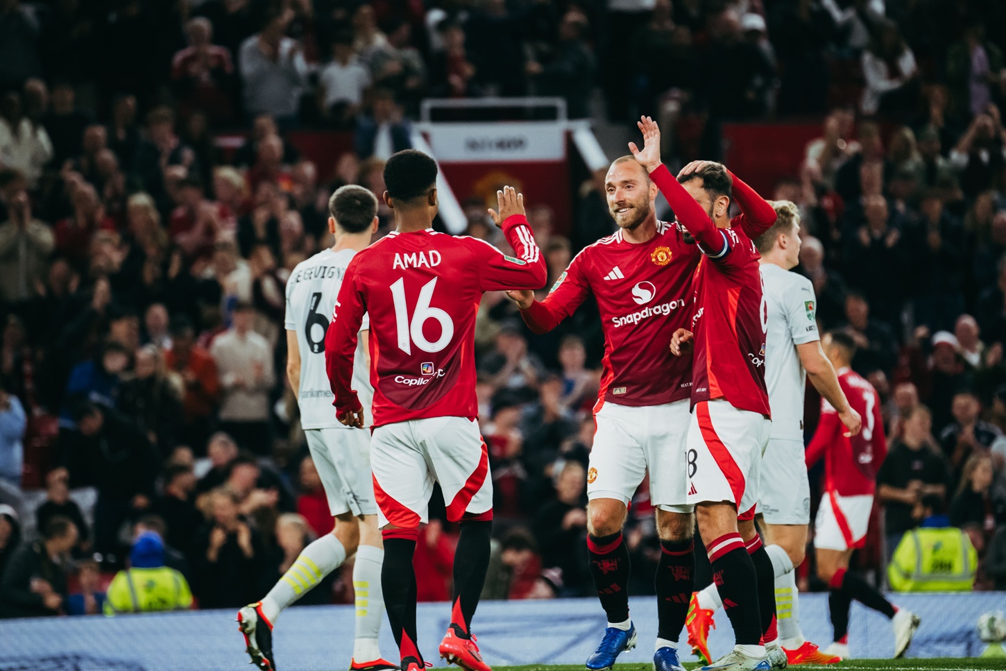 Καλά τα «αστέρια», αλλά η Γιουνάιτεντ έριξε επτάρα στο Carabao Cup! (vids)