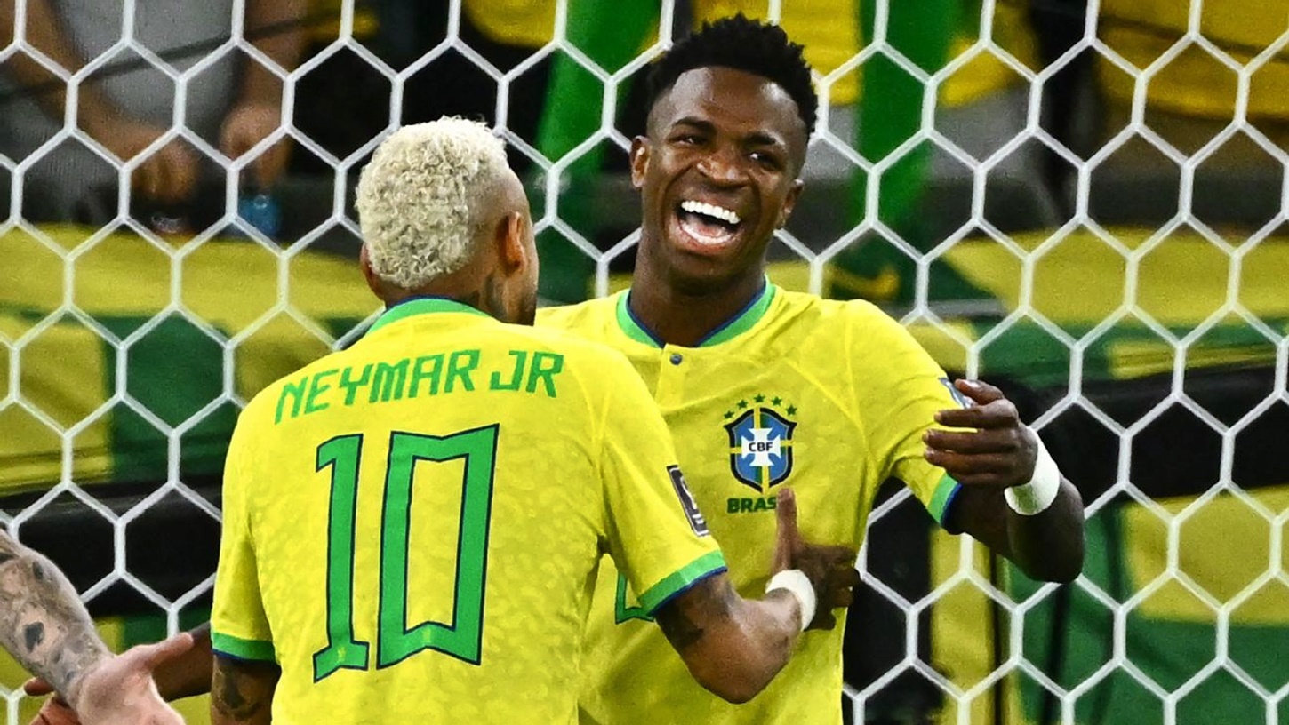 «Μέλια» Νεϊμάρ για Βινίσιους: «Αξίζει τη Χρυσή Μπάλα, έχει περάσει πολλά. Είναι μαχητής!»