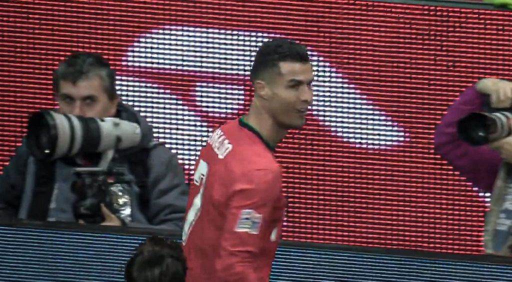 Το έκανε και ΠΑΛΙ ο Κριστιάνο με την Πορτογαλία! (vid)