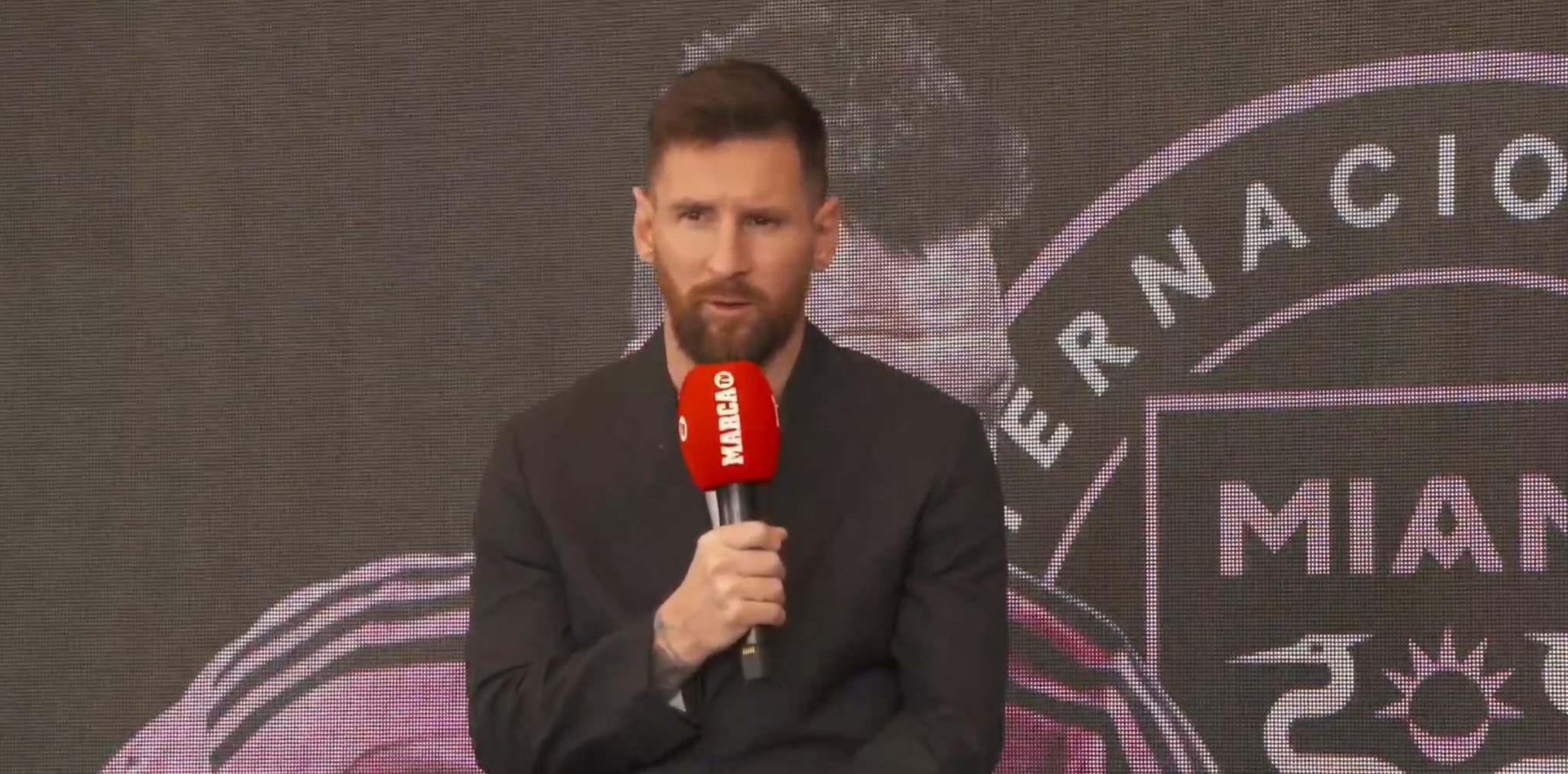 Η MARCA έδωσε το βραβείο του GOAT στον Μέσι! (pic/vid)