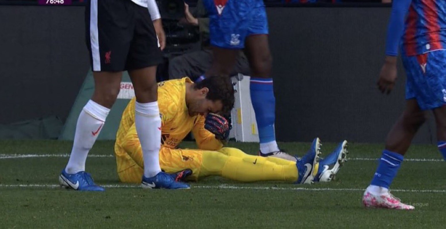 ΕΚΤΑΚΤΟ: Τραυματίστηκε ξανά ο Άλισον – Συναγερμός στην Λίβερπουλ (pics)