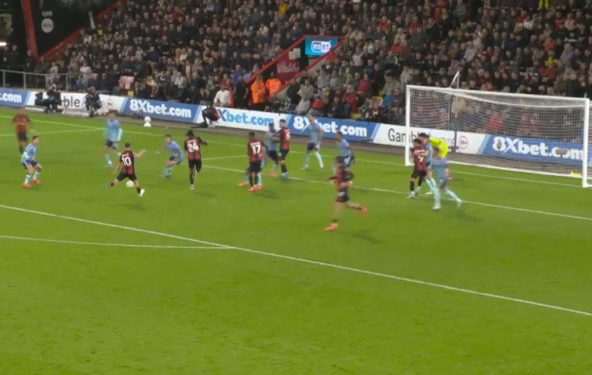 «Πληγώνει» την Άρσεναλ με κομπίνα σκέτη… μαγεία η Μπόρνμουθ (vid)