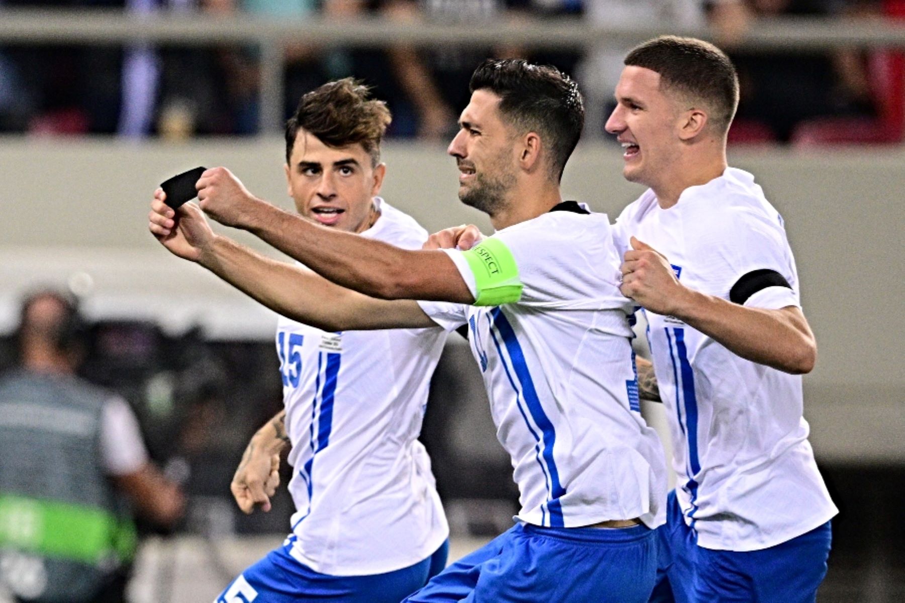 Εδώ κατάπιε τους Άγγλους, στους Ιρλανδούς θα κολλούσε; (vid)