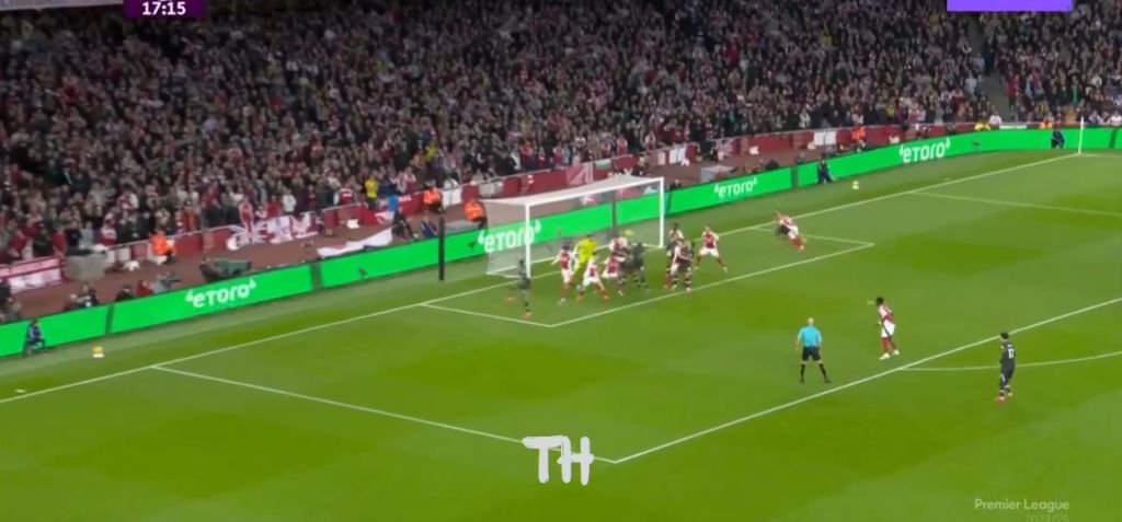 «Κόμπρα» ο Φαν Ντάικ και με έξυπνη κεφαλιά το 1-1 (vid)