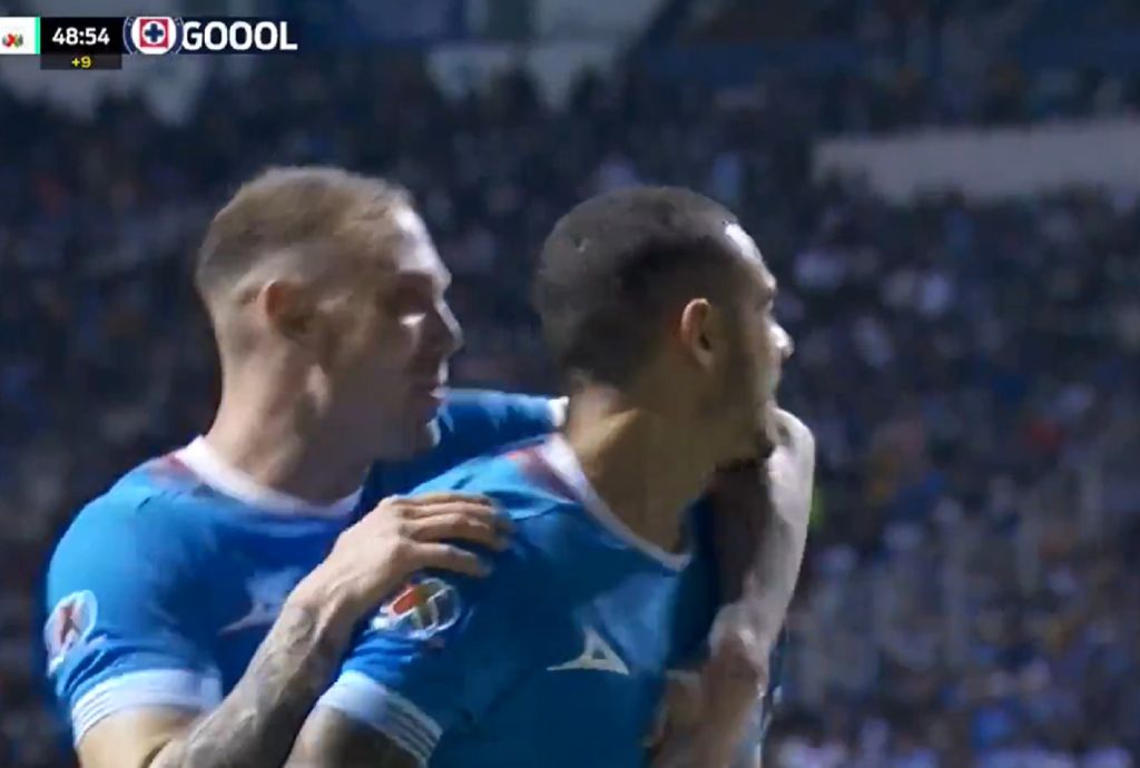 Ασταμάτητος ο Γιακουμάκης στο Μεξικό – Έφθασε τα έξι «παστέλια» (vid)