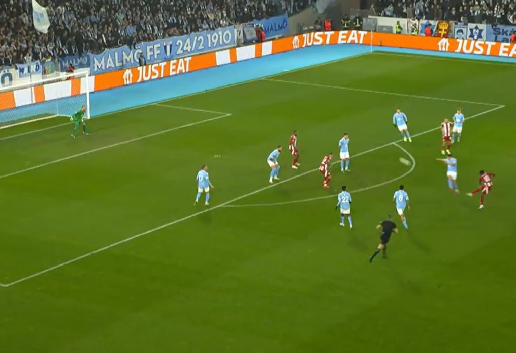 Η τεράστια ευκαιρία του Ολυμπιακού με την δοκάρα του Μάρτινς (vid)