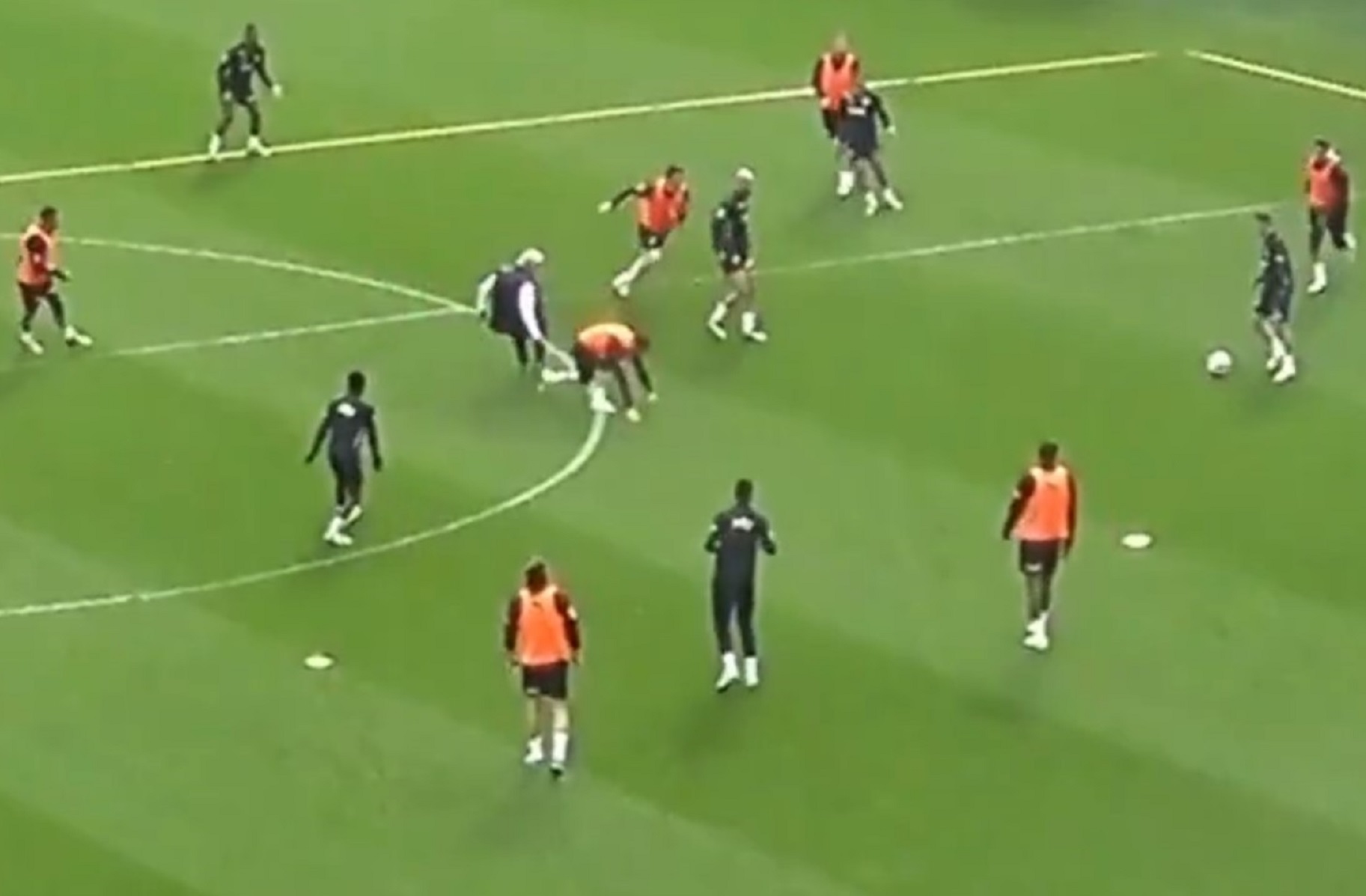 Ο Μουρίνιο έφαγε… κλάδεμα από παίκτη του στην προπόνηση! (vid)