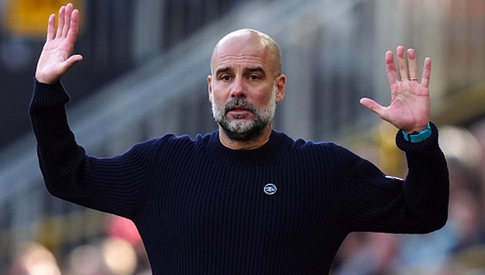 Οπαδοί της Γουλβς σε Γκουαρντιόλα: «Ξέρουμε ότι είσαι κλέφτης και μπ@στ@ρδος» (pic)