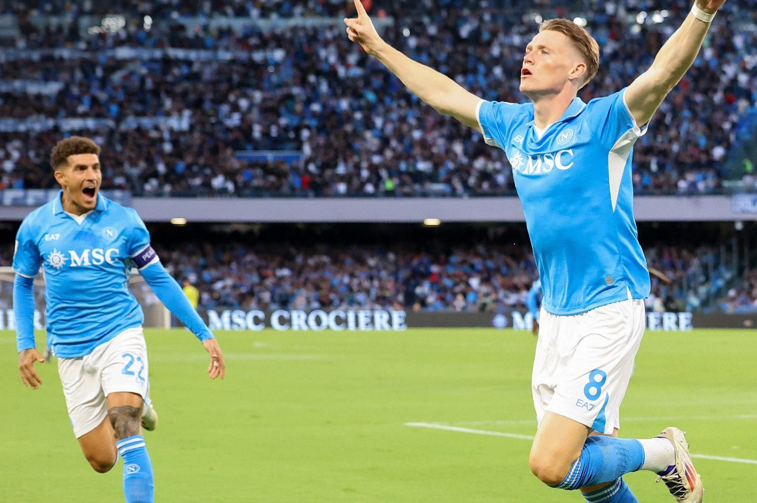 Σκοτ ΜακΤόμινεϊ: Πήγε στη Νάπολι και… οργιάζει! (vid)